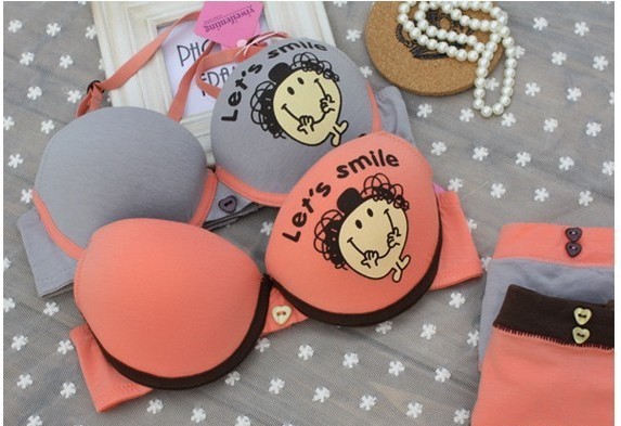Best Quality !Wholesale ---Free shipping (3 pieces/lot)  "let's smile " cate style bra and briefs,women underwear 8192#