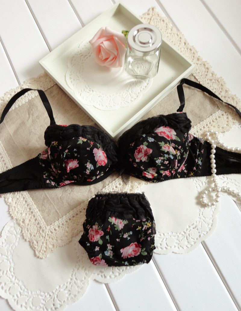 Black sexy small rustic women's bra set bra