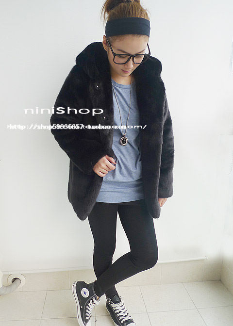 Black thickening thermal fur medium-long overcoat with a hood overcoat fur coat
