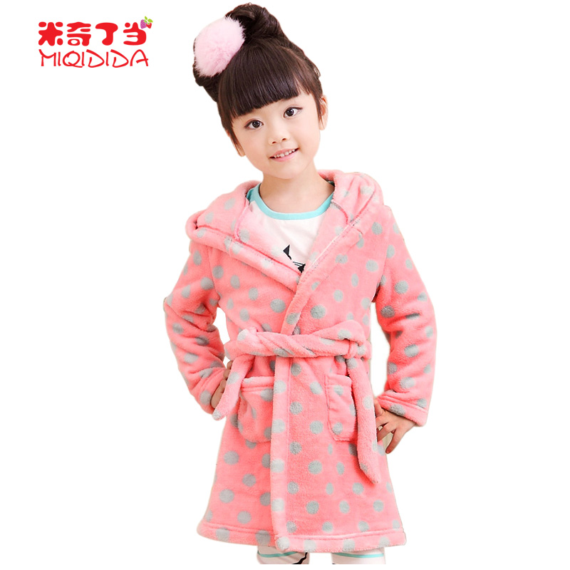 Brand New Girl`s Cute Dots Thick Robes For Autumn And Winter