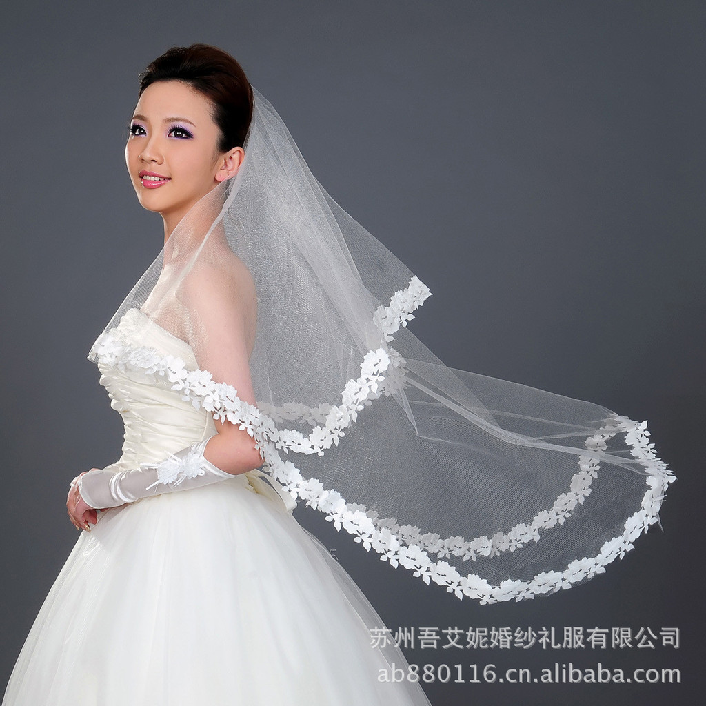 Bridal veil single tier t23-1.5 beige big laciness wedding veil