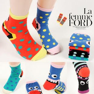 Carriage free Korea socks cartoon cute polka dot cotton sock heel mouth candy color socks