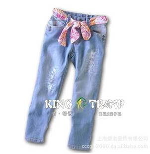 Children's clothing. / Kids Jeans / Ken Qiepu / white jeans  100%cotton  Light blue