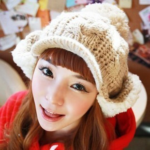 China's second E8045 queer thick yarn knitted roll up hem ear cap lei feng cap