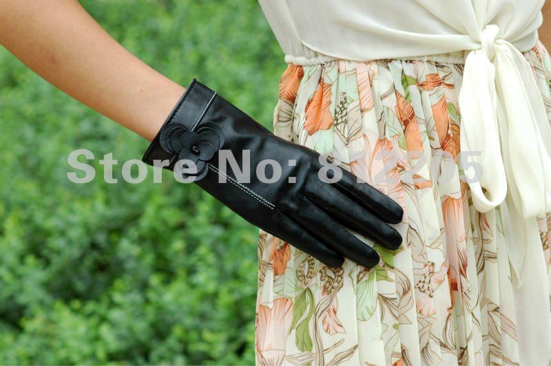 Christmas 2012 Free shipping Wholesale ladies/women fashion genuine black goat leather gloves with butterfly bow  028-2