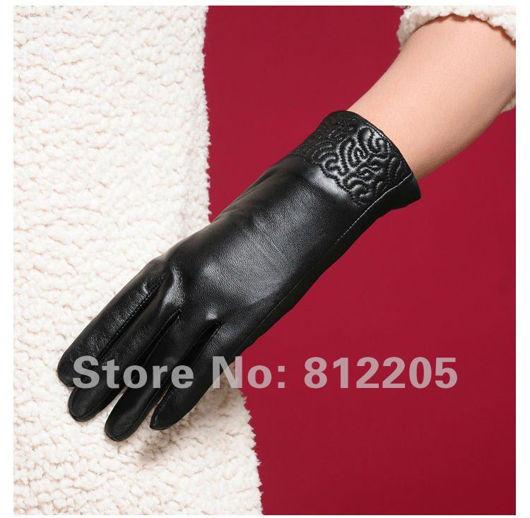 Christmas gifts  Free shipping Wholesale winter women  goat leather  gloves with bows  077-1