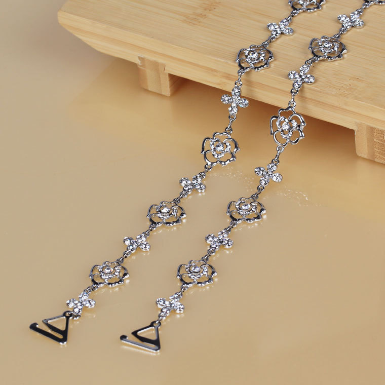 Clothing metal rhinestone shoulder strap four leaf clover rose diamond pectoral girdle invisible tape