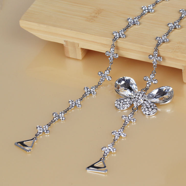 Clothing metal rhinestone shoulder strap large butterfly four-leaf flower crystal diamond pectoral girdle invisible tape