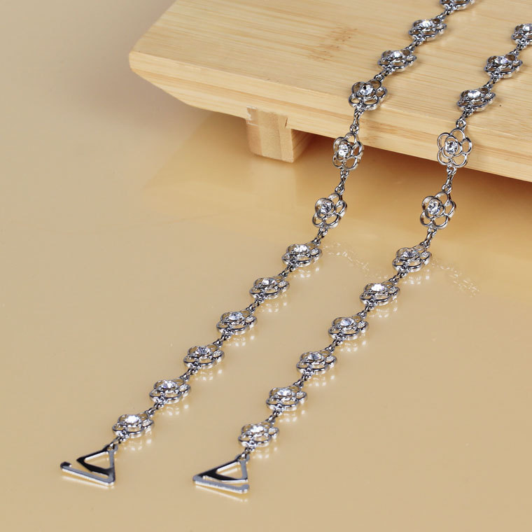 Clothing metal rhinestone shoulder strap small rose diamond pectoral girdle invisible tape