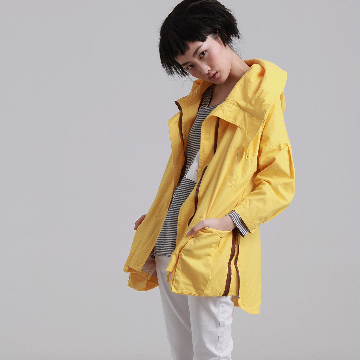 Concise - quality loose casual big hat three-dimensional drawstring waist trench outerwear