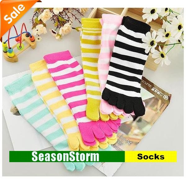 [CPAP Free Shipping] Wholesale Fashion Colorful Stripe Cotton Five Toes Socks For Women (SM-07P)