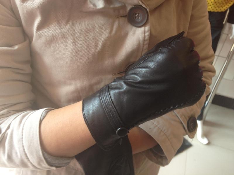 Cuff suspenders fashion thermal women's quality sheepskin gloves genuine leather gloves women's gloves repair