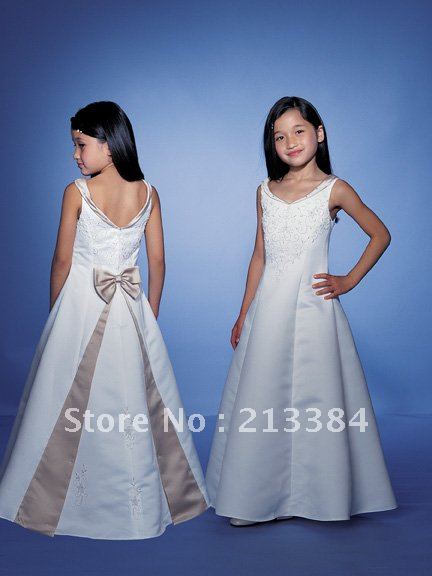 Customize the new bowknot embroider flower girl dress