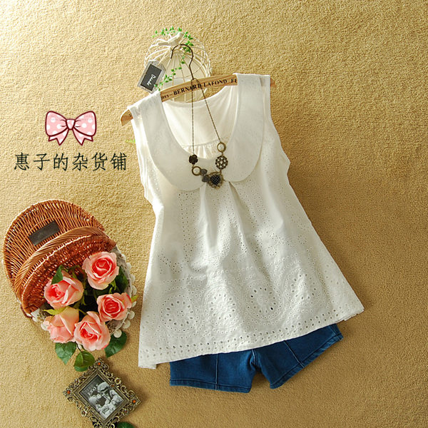 Cute white lace cotton vest shirt,loose sleeveless top blouse fashion for women 2012