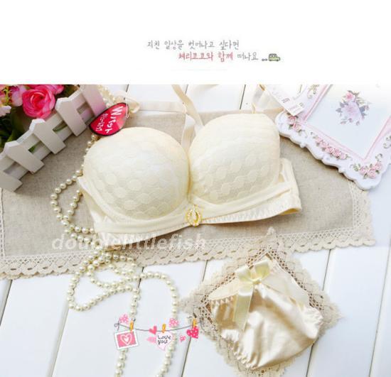 Cutout lace adjustable push up small thickening underwear bra set