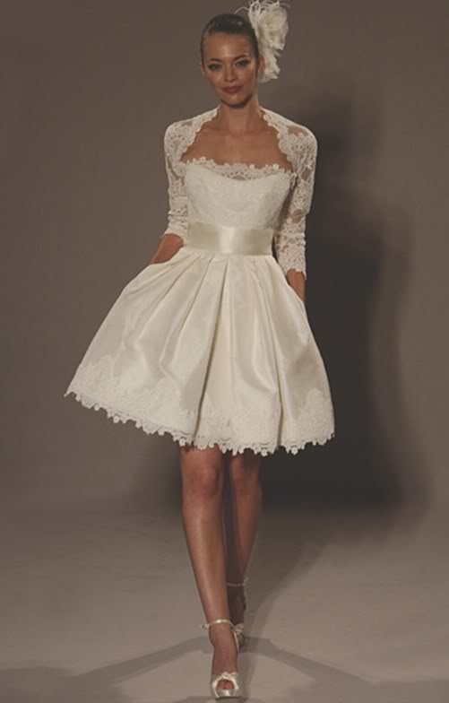 Delicate applique wedding small skirt