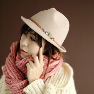 Delicate petals leather buckle on woolen camel fedoras jazz hat in hat off to autumn and winter women's
