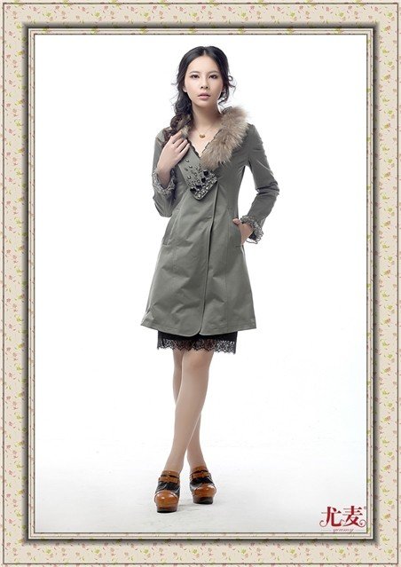 [DEMONSTYLE] New arrival lady's coat,women's wind coat C1030