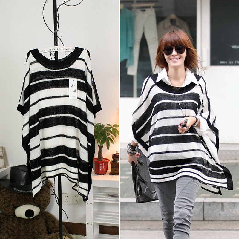 Discount Christmas Novelty items women Fasnion Women's black and white stripe bat type loose elegant sweater shirt 1111