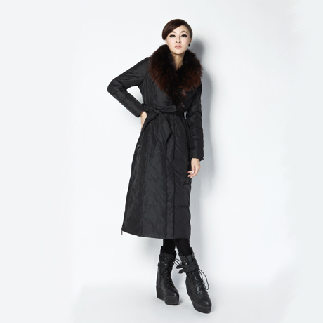 Down coat female 2012 winter new arrival fashion street slim thickening ultra long fur collar down overcoat