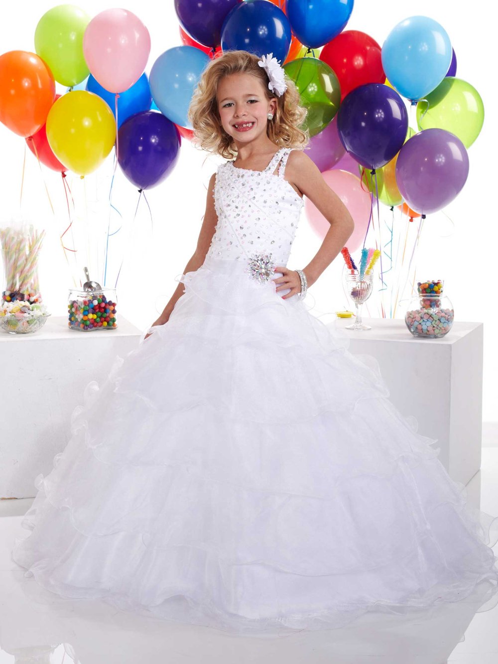 Elegant Free shipping Spaghetti Straps Ball Gown White Organza Pageant Dresses For Little Girls With Ruffles Crystals(MDf16)