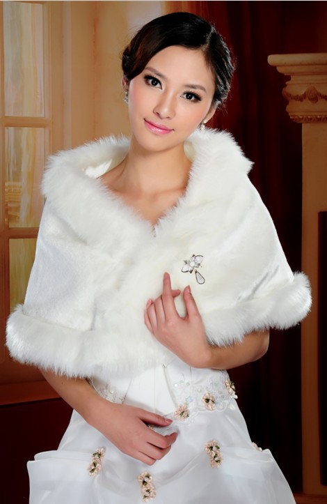 Elegant White Bolero Beads Short Soft Faux Fur Shrug 2013 Wedding Bridal Jacket Wrap Shawl