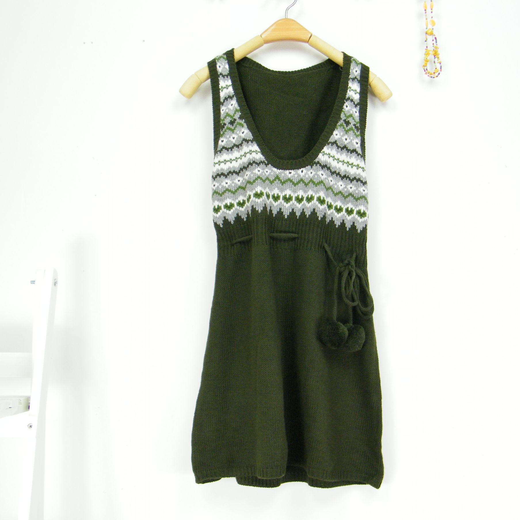End of a single female 2013 spring women's sweater female medium-long vest female