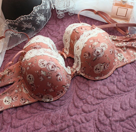 Europe and the United States  lace  small broken flower roses for full MM large size bra Free shipping