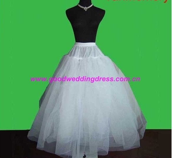 Exempt postage 2012 new bride's white wedding dress to petticoat