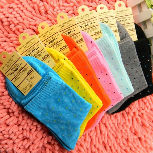 F04338-5 Wholesale 5 Pairs New Lovely MUJI Cotton Women Polka-dot Design Socks for Women+free shipping for Women+free shipping