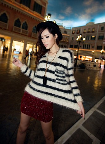 Fashion classic o-neck paillette stripe pullover sweater female