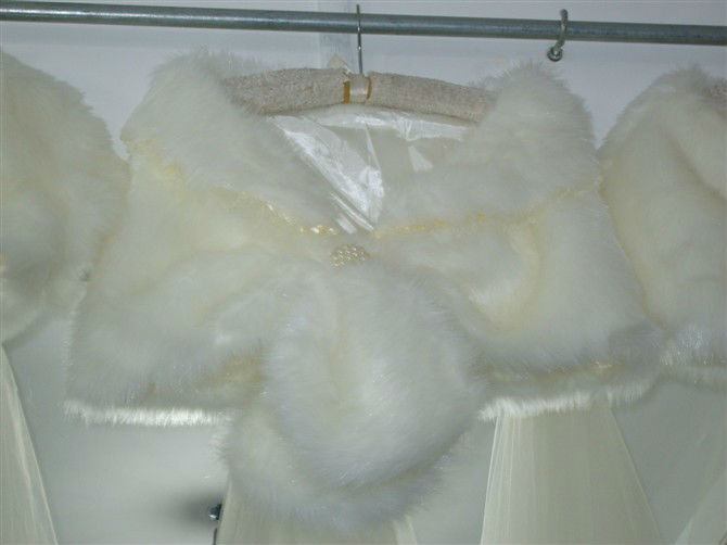 Fashion Elegant Bride Bridesmaid Accessories Wool shawls White