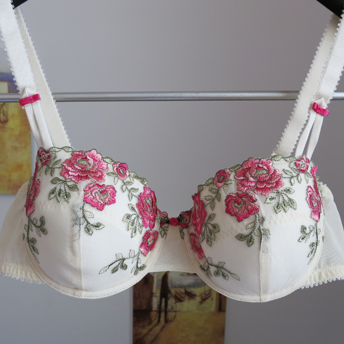 Fashion embroidered m1 single cup bra 75d85b85d