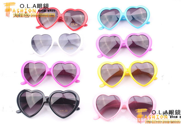Fashion Love Sunglasses Plastic Party Glasses Frame UV400 Heart Sunglasses With Many Colors 20pcs/lot Free Shipping