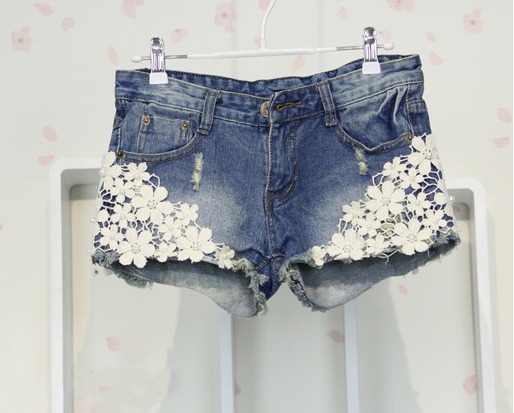 Fashion Pearl Beading Flower Lace Women Shorts Rivet Sequins Pockets Denim Short Jean free shipping