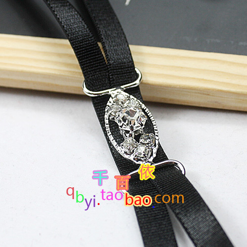 Fashion sparkling diamond rhinestone oval back cross pectoral girdle underwear with underwear shoulder strap