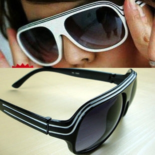 Fashion trend of the stripe double star style cool big black circular frame sunglasses vintage sunglasses