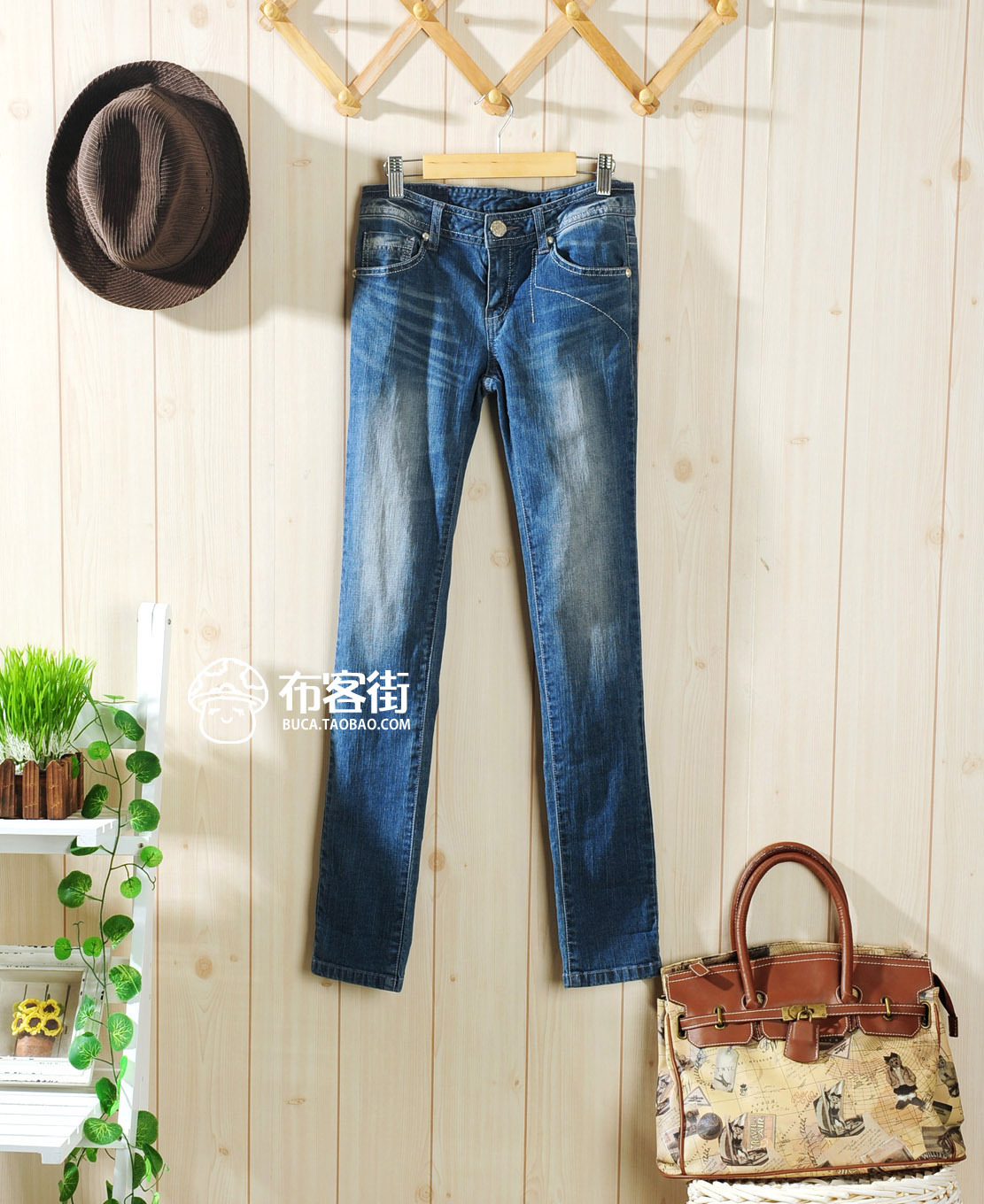 Fashion wearing white light blue women's jeans straight skinny pants autumn pants women's new arrival bk4015