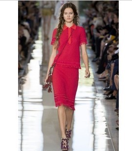 Fashion women's tassel knitted set red short-sleeve half-skirt set