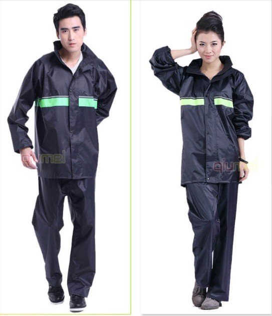 Fashionable men and women fission raincoat, riding a raincoat suit