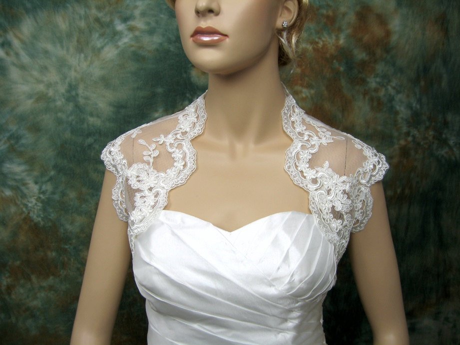 Fast delivery  charming    white lace  bridal wedding jacket