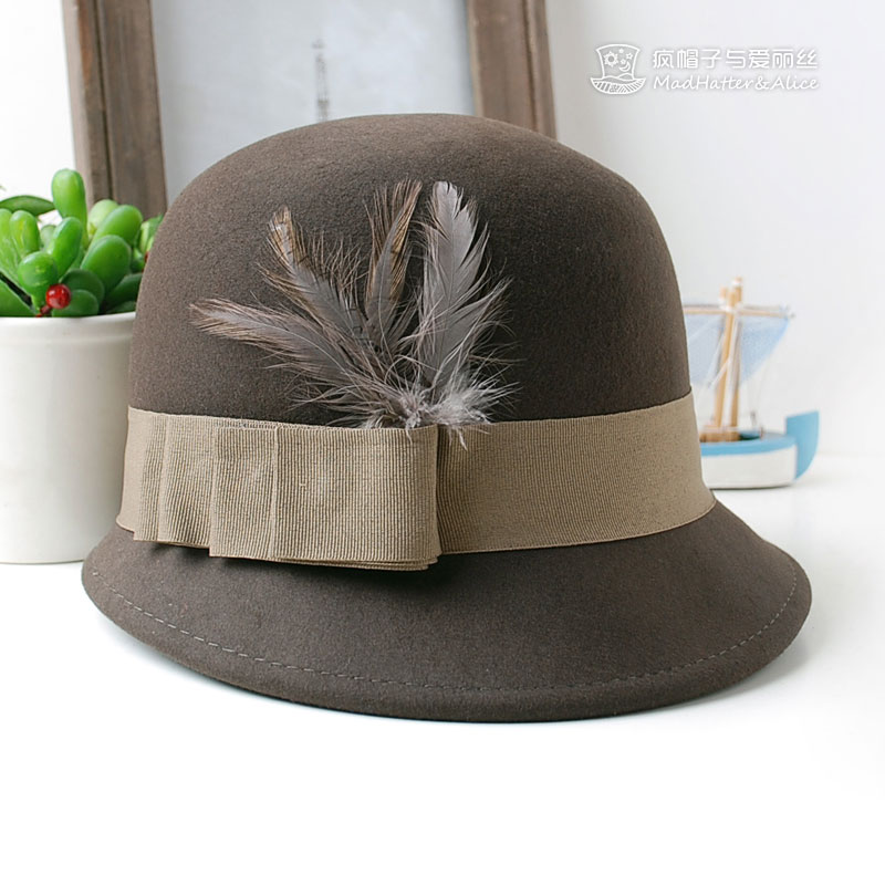 Feather decoration irregular hat brim woolen fedoras