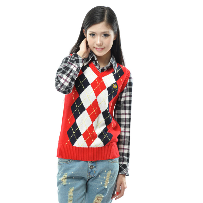 Female fashion preppy style vest Women V-neck pullover knitted yarn vest waistcoat red square grid