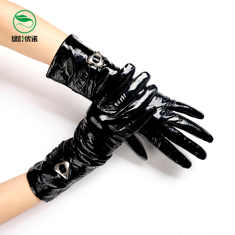 Free delivery Lyyn japanned leather women's medium-long sheepskin gloves thermal women's gloves