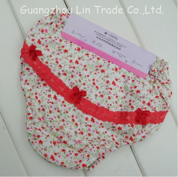 {Free shipment}Girls underpants, 100% cotton BREAD PANTS with small flower and red Lacy design, 10pcs/lot, lovely, sweet,