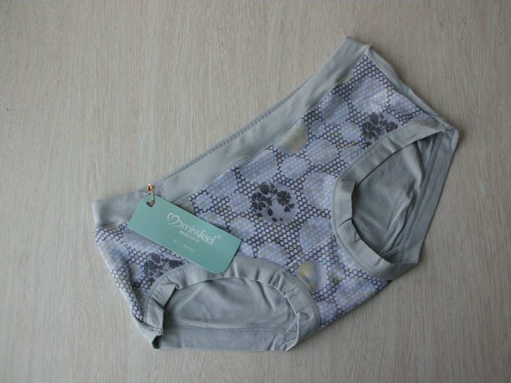 Free shipping (10 pieces/lot) missfeel low prie high quality ladies underwear d12178