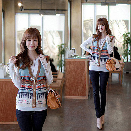 Free Shipping 1242 autumn and winter fashion v-neck short sleeve T-shirt vest sweater