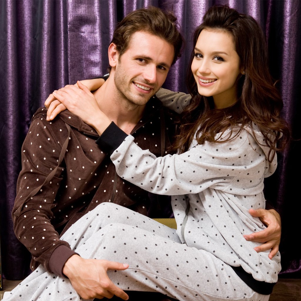 Free shipping 2012 AMIO globalsources at home super soft velvet sleepwear print dot thermal lounge set