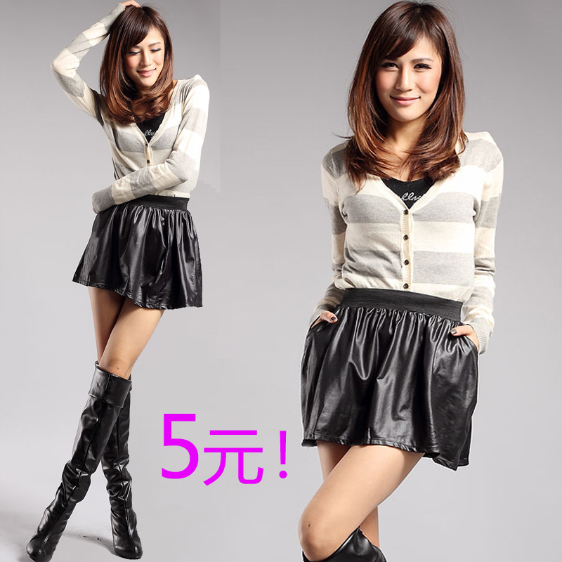 free shipping 2012 autumn pleated half-length short skirt matt faux leather skirt with pockets black