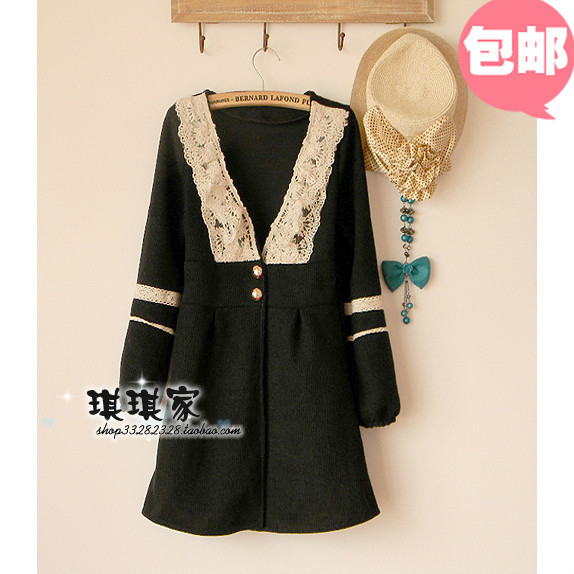 Free shipping 2012 autumn vivi vintage royal wind lace decoration long trench outerwear